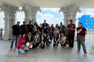 El evento desarrollado en Bangalore, India, reunió a más de 80 becarios Melton, profesores de universidades participantes y destacados profesionales y expertos en ciudadanía global, quienes, junto a la delegación de estudiantes, alumnis y funcionarios UFRO, participaron de jornadas de trabajo colaborativo en la búsqueda de soluciones a los desafíos globales.
